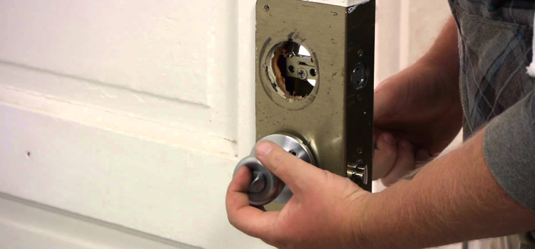 Home Lock Change in Roseland